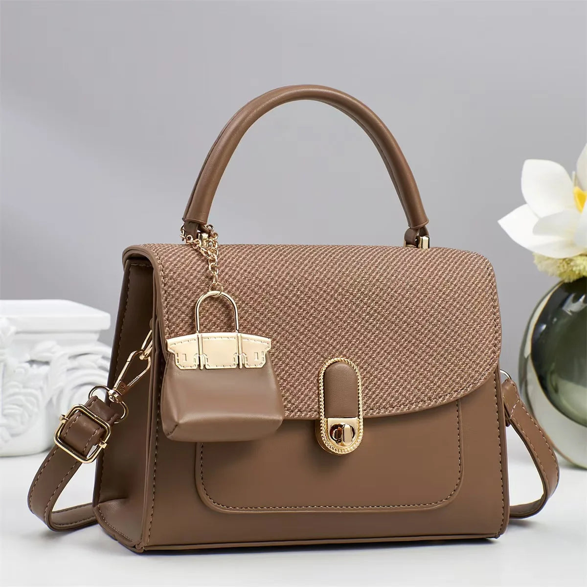 Sac Bandoulière Femme – Style Messenger Élégant et Pratique